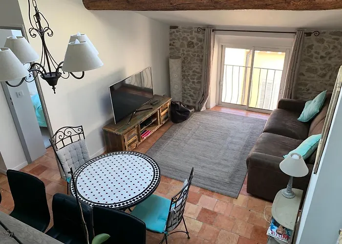 Loft 3 Pieces Dans Vieil * Αντίμπ